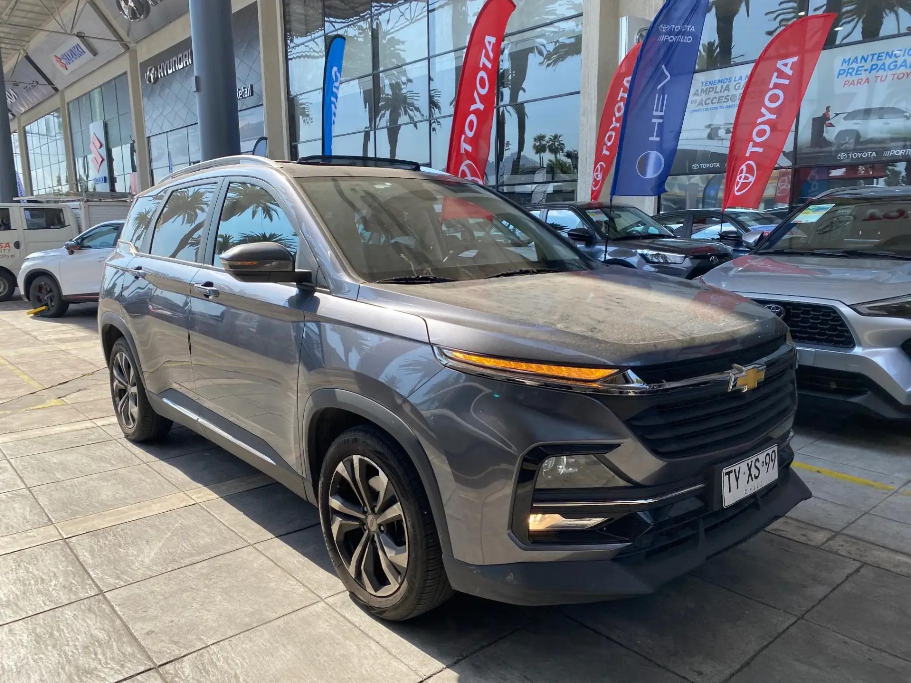 Station Wagon Chevrolet Captiva