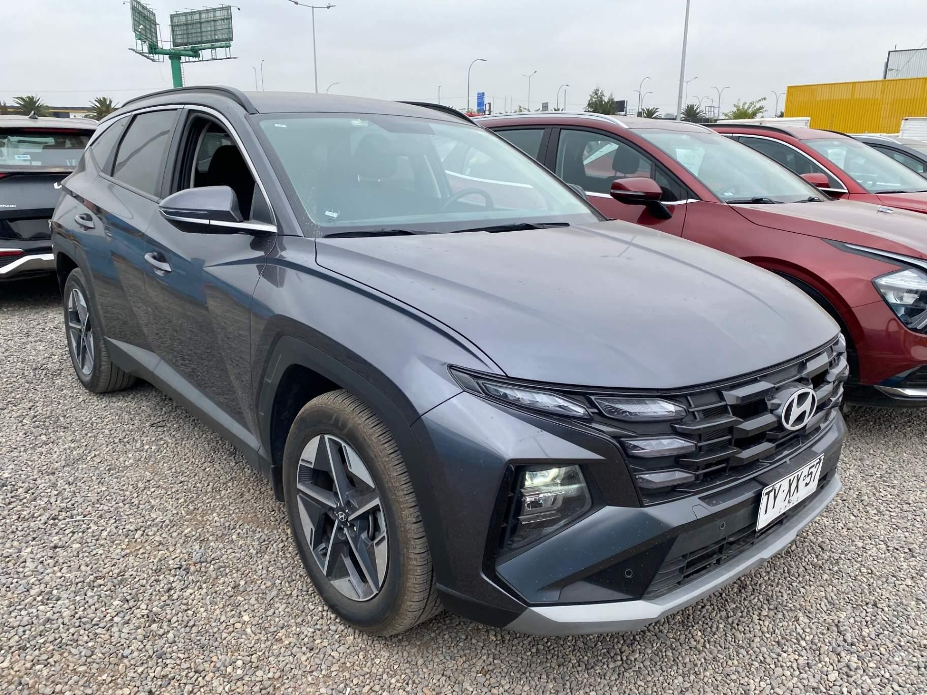 Station Wagon Hyundai Tucson