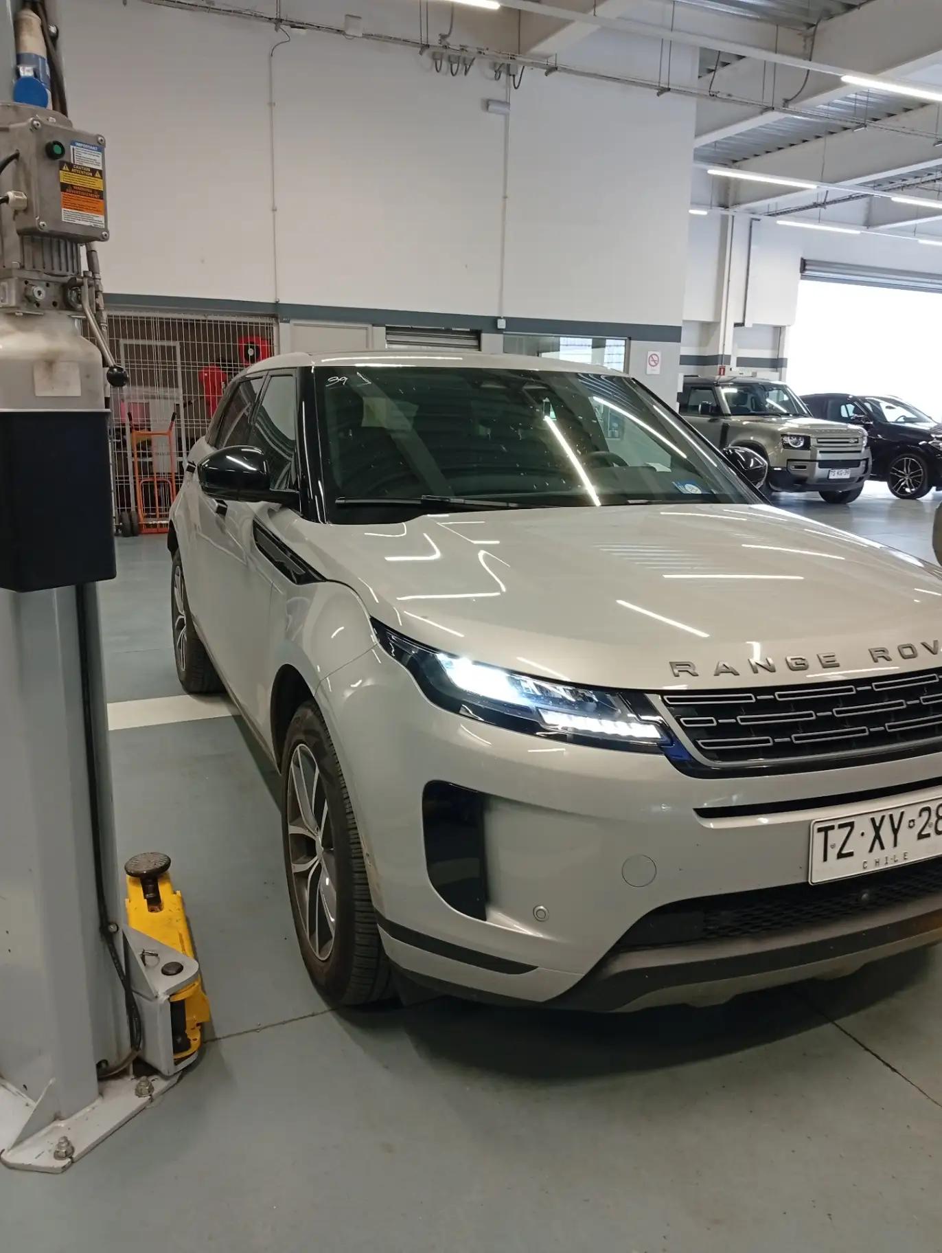 Station Wagon Land Rover Evoque