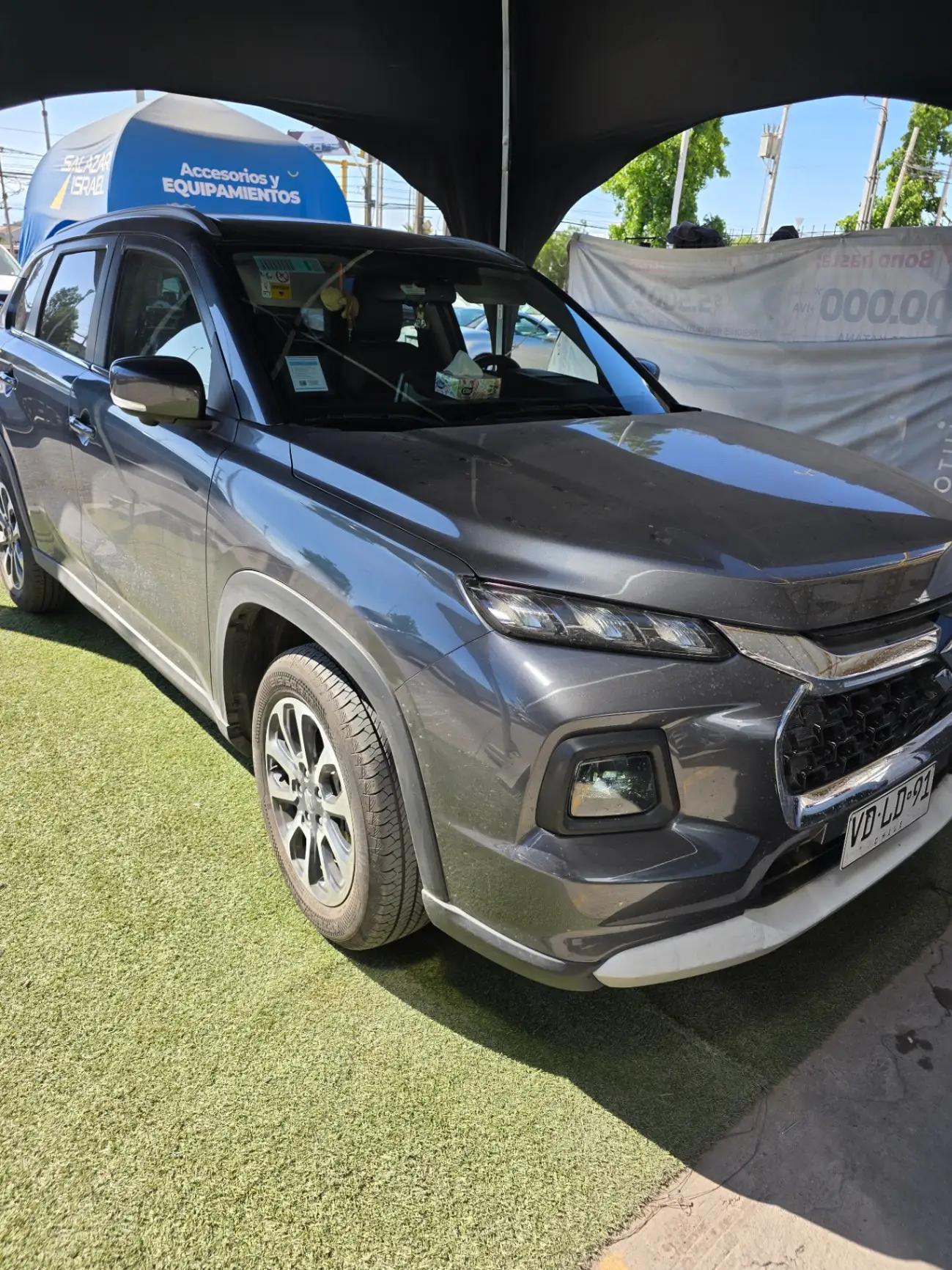 Station Wagon Suzuki Grand Vitara