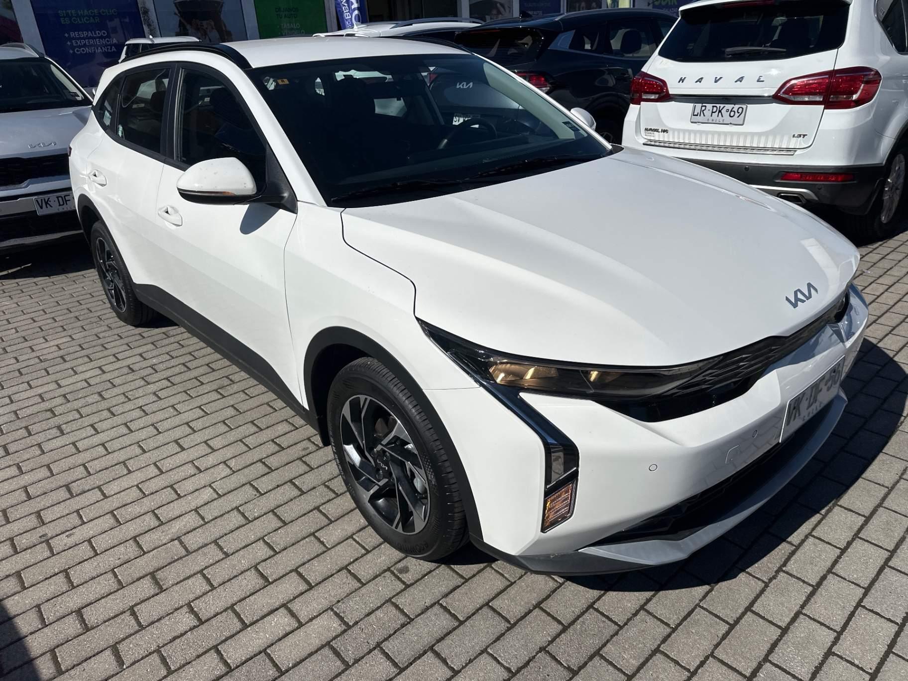 Station Wagon Kia Sonet