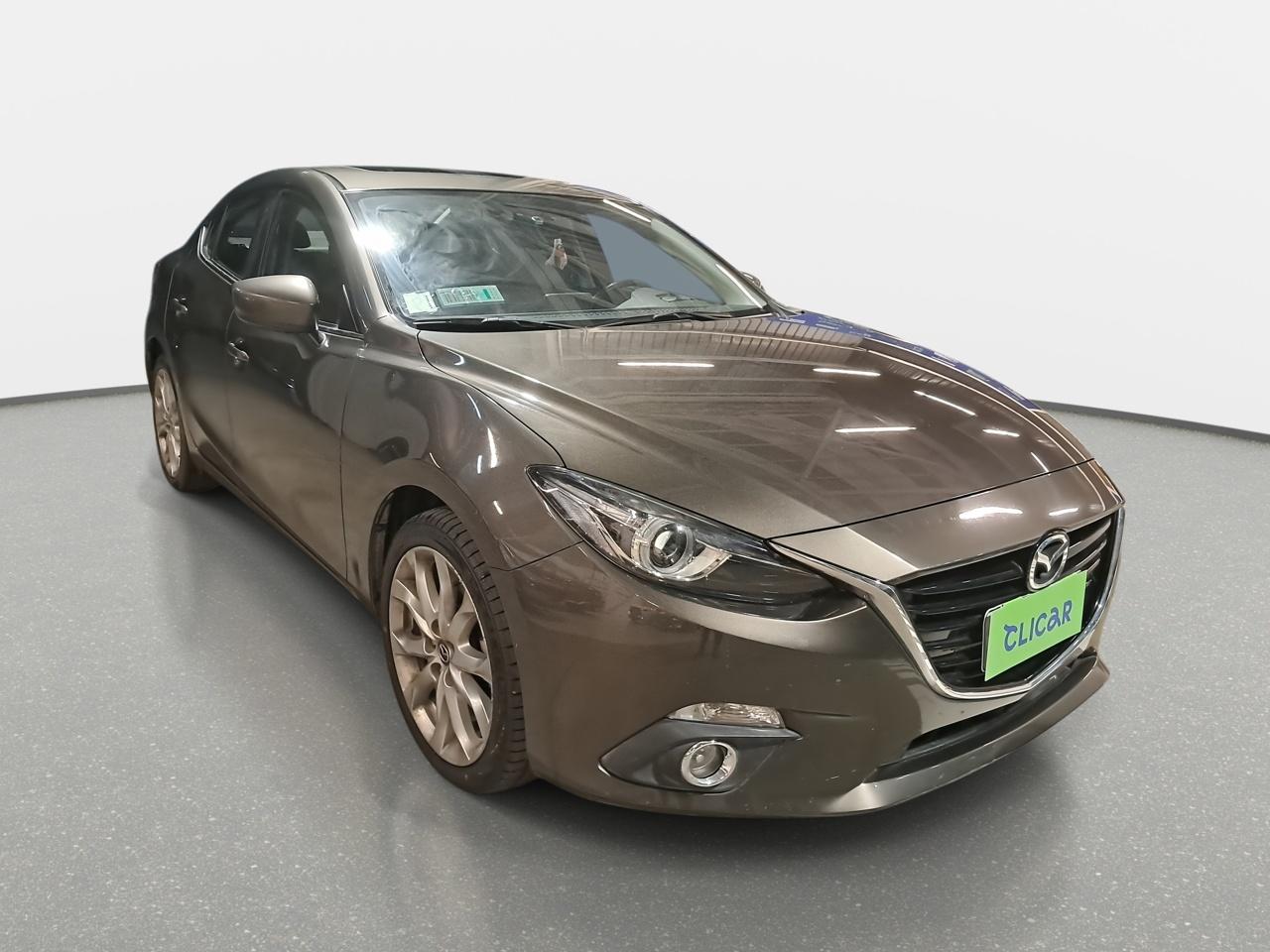 Automovil Mazda 3