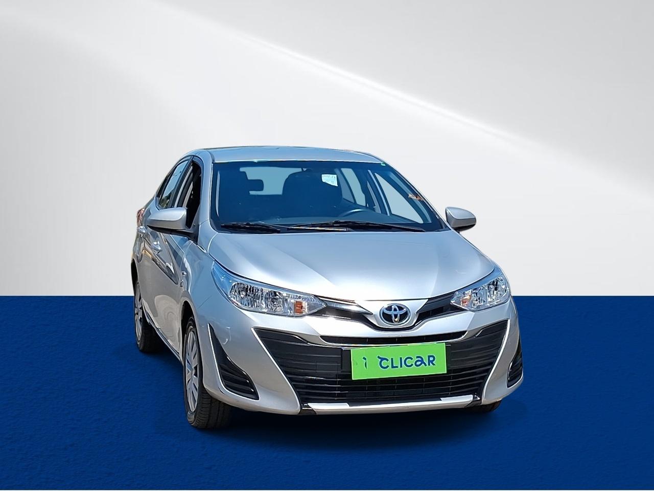 Automovil Toyota Yaris