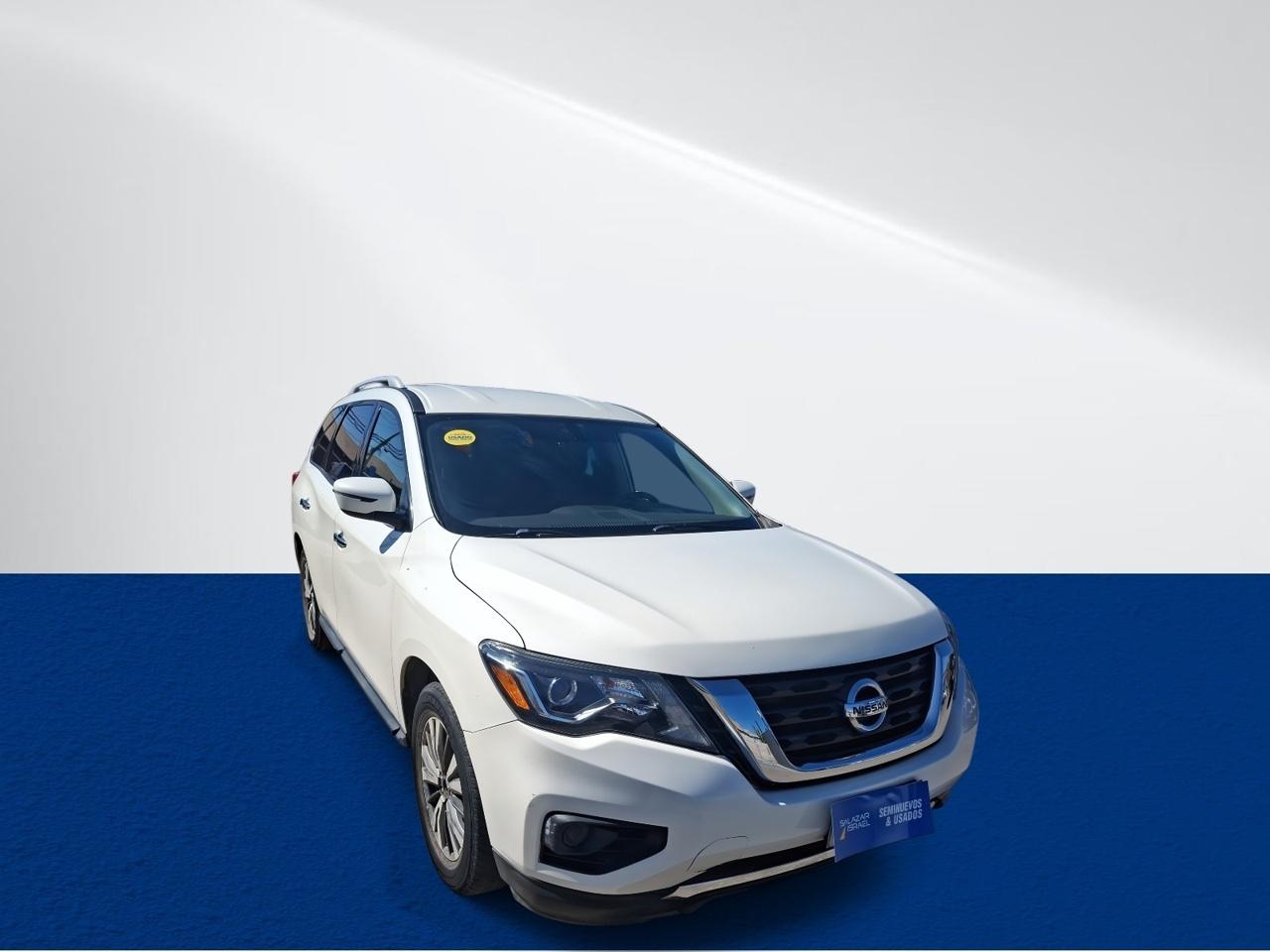 Station Wagon Nissan Pathfinder