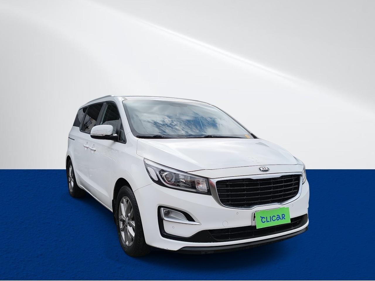 Station Wagon Kia Grand Carnival