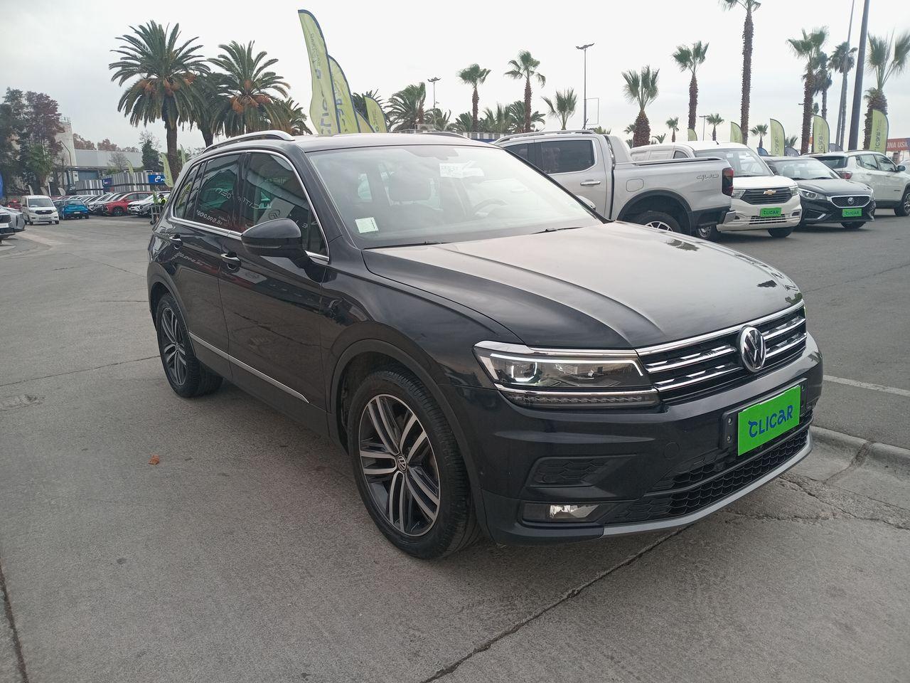 Station Wagon Volkswagen Tiguan