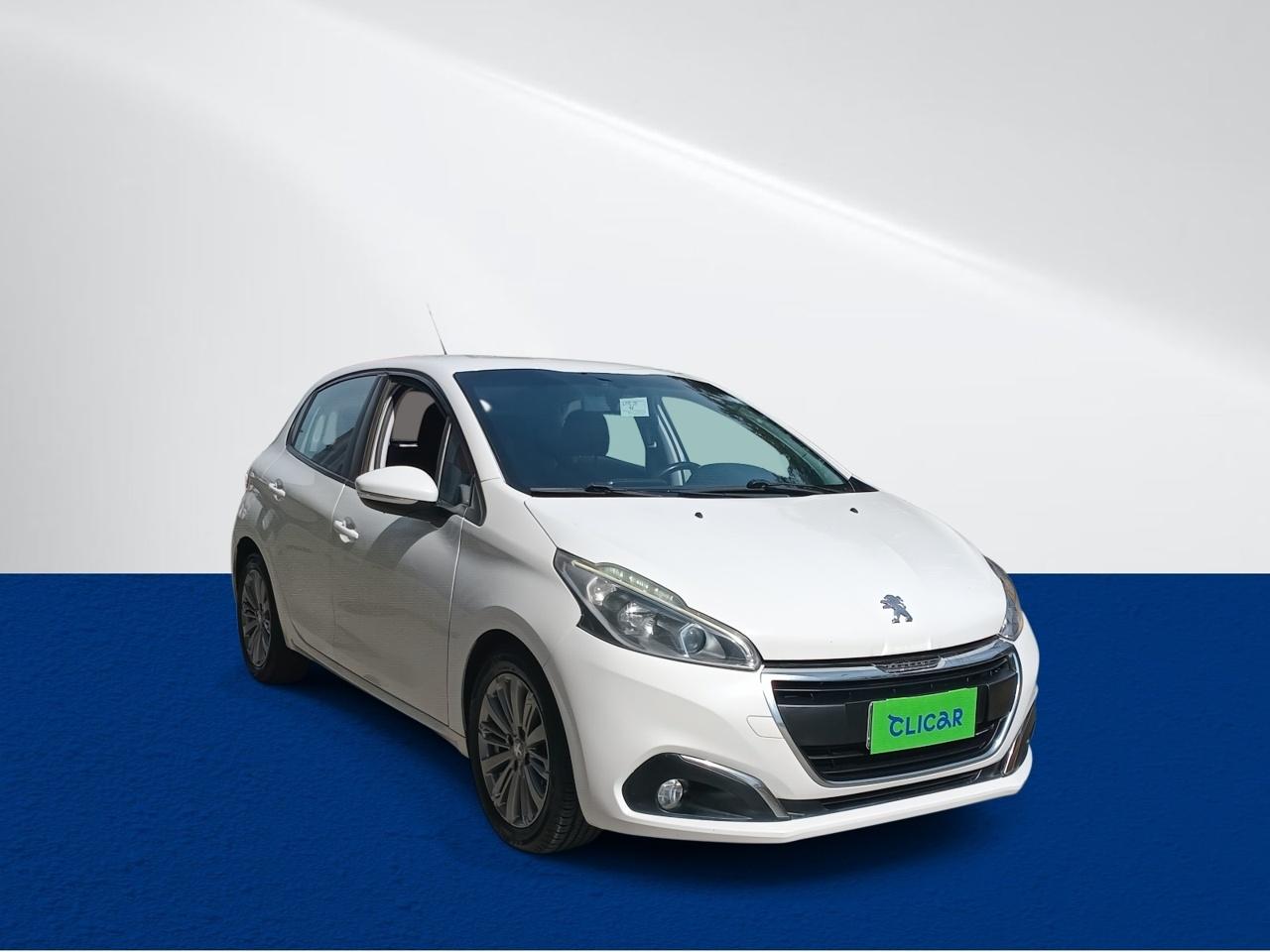 Automovil Peugeot 208