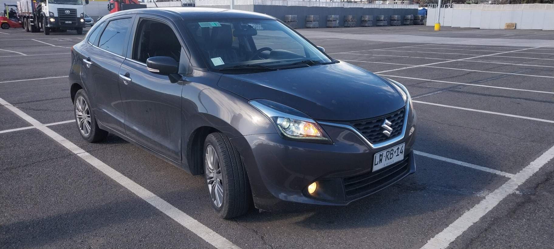 Automovil Suzuki Baleno