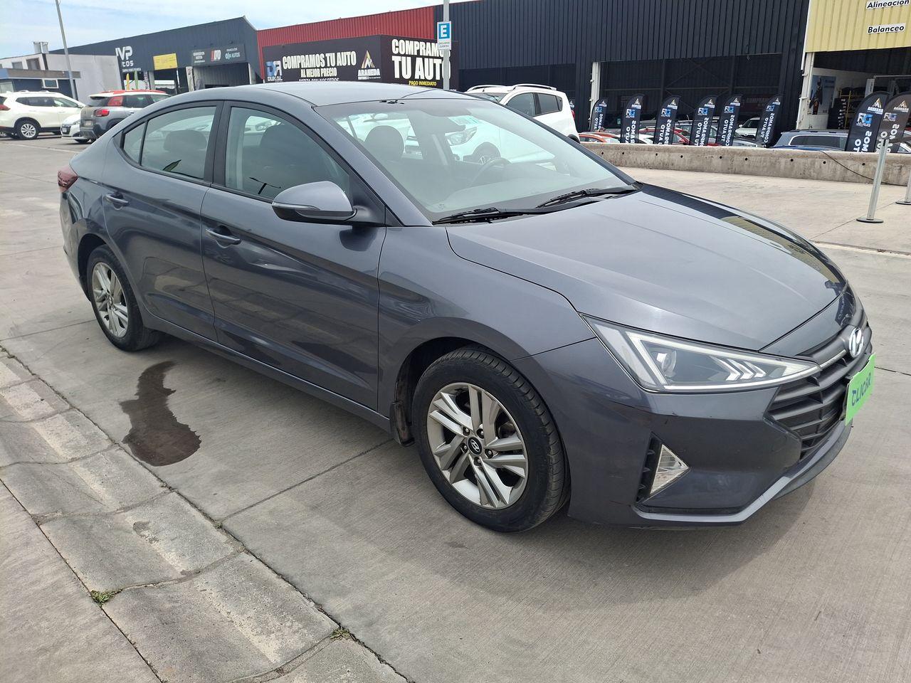 Automovil Hyundai Elantra