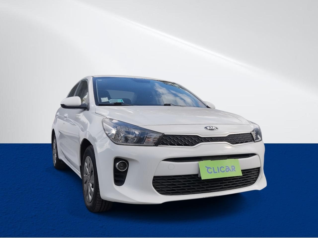 Automovil Kia Rio 4