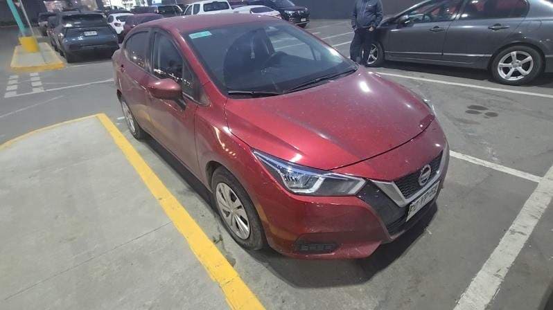 Automovil Nissan Versa