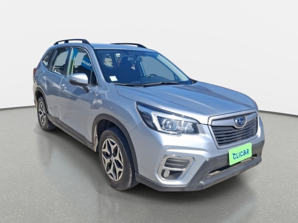 Station Wagon Subaru Forester