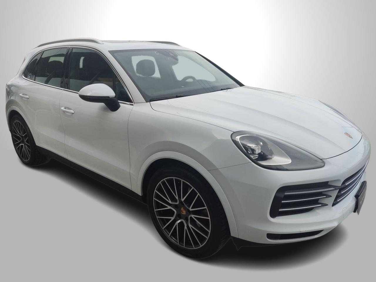 Station Wagon Porsche Cayenne