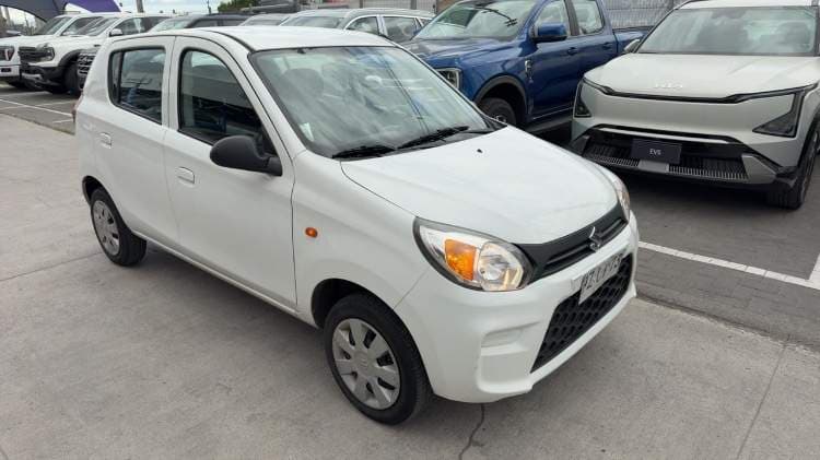 Hatchback Suzuki Alto