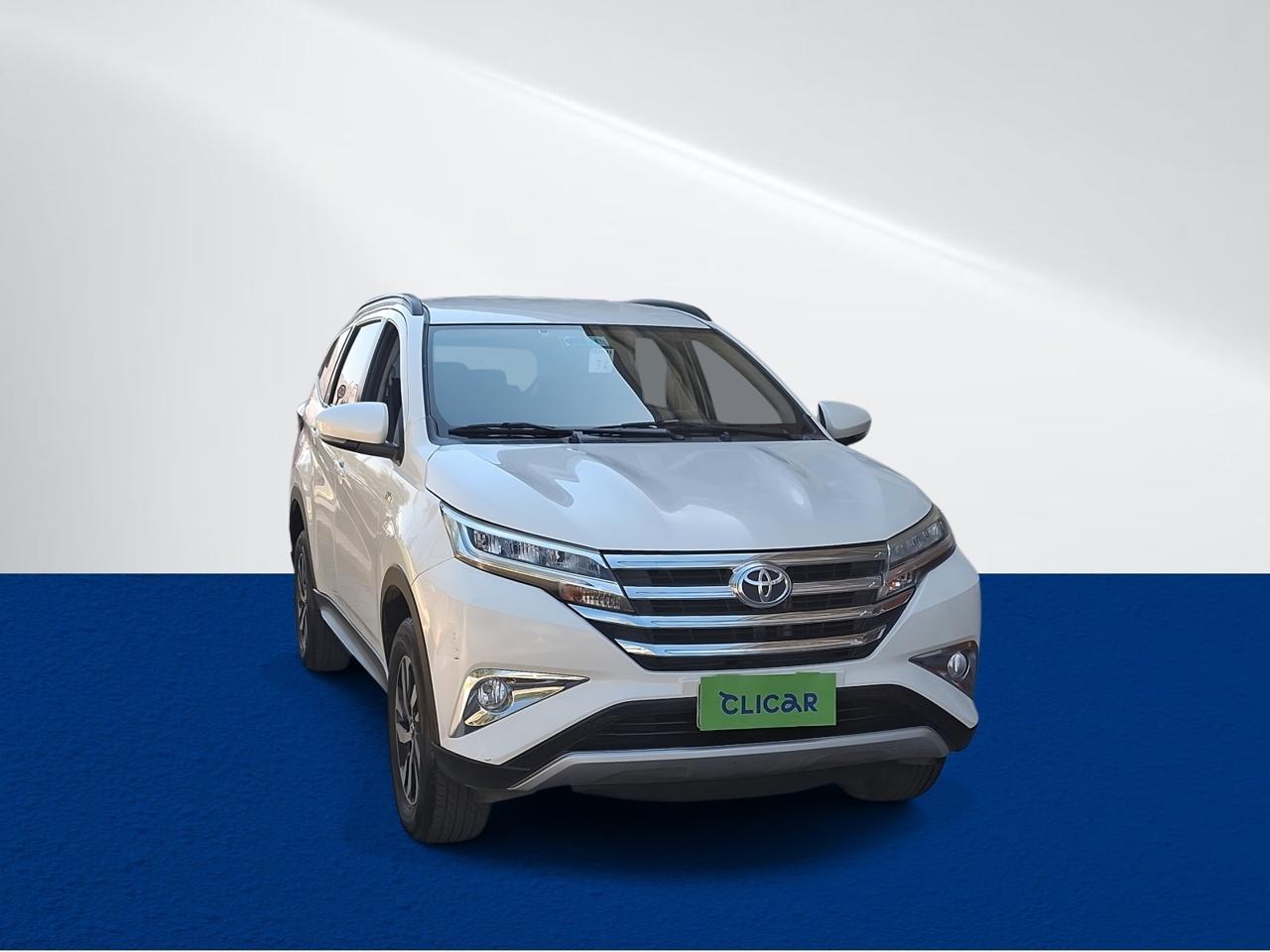 Station Wagon Toyota Rush