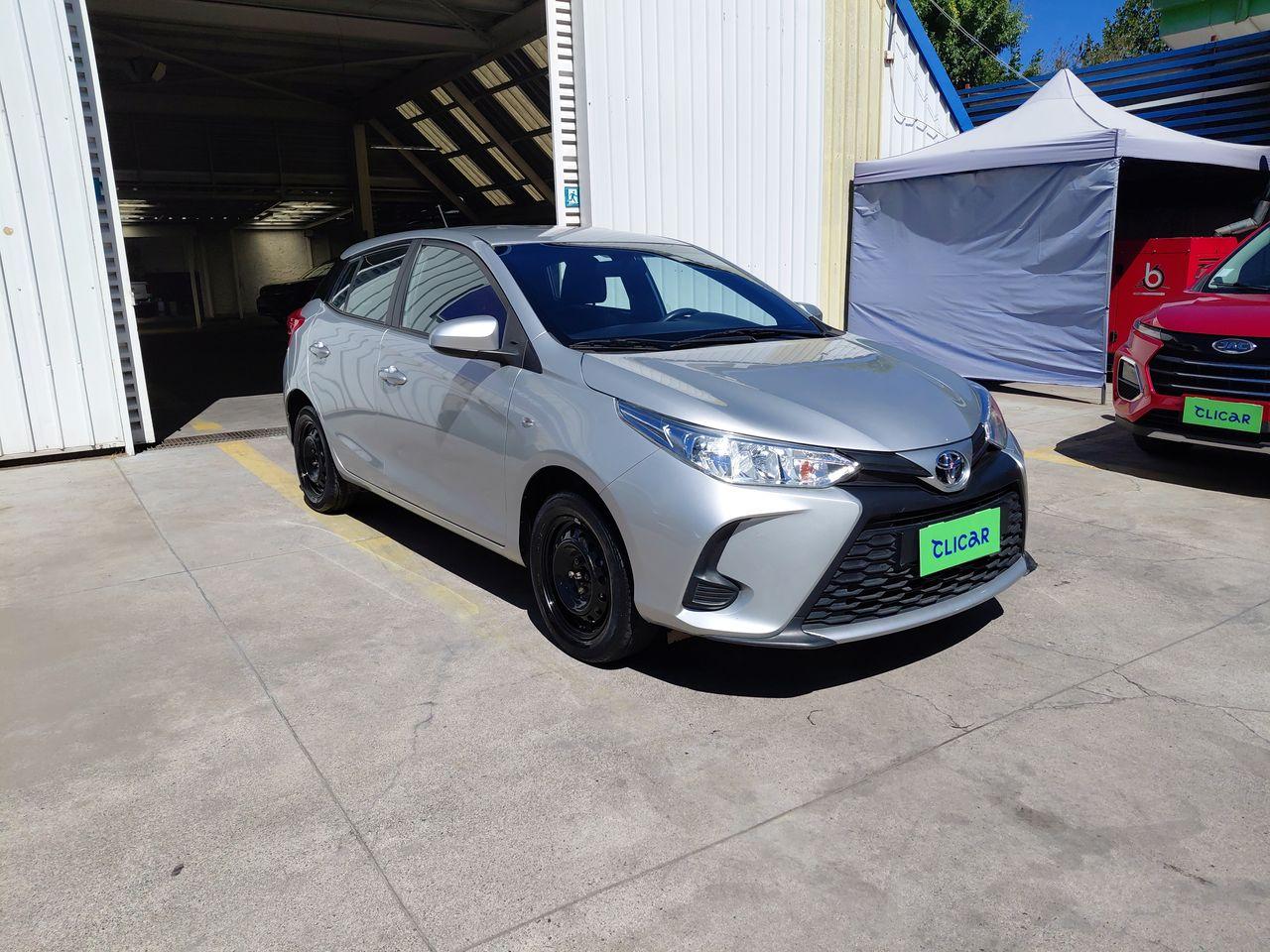 Automovil Toyota Yaris