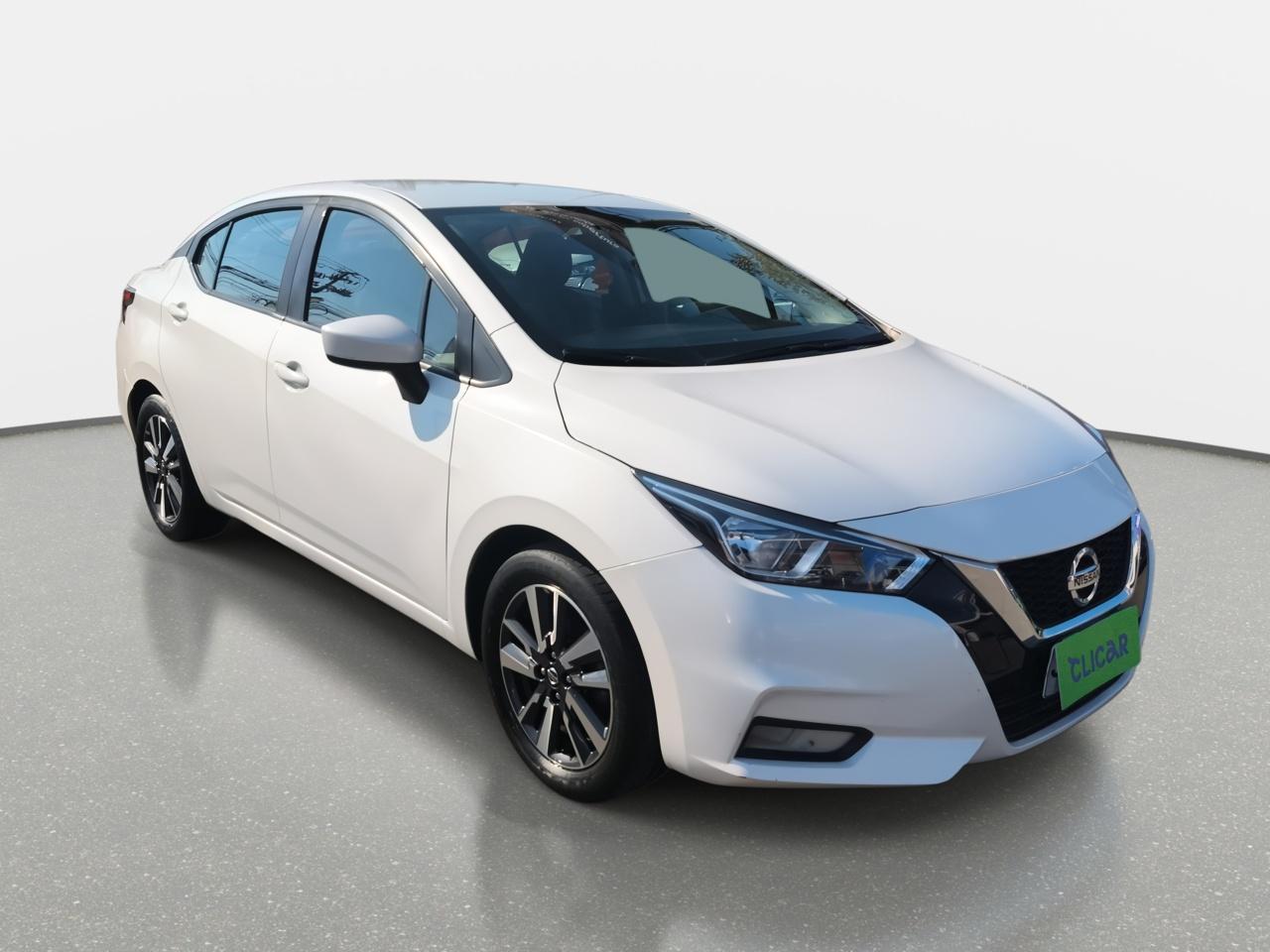 Automovil Nissan Versa