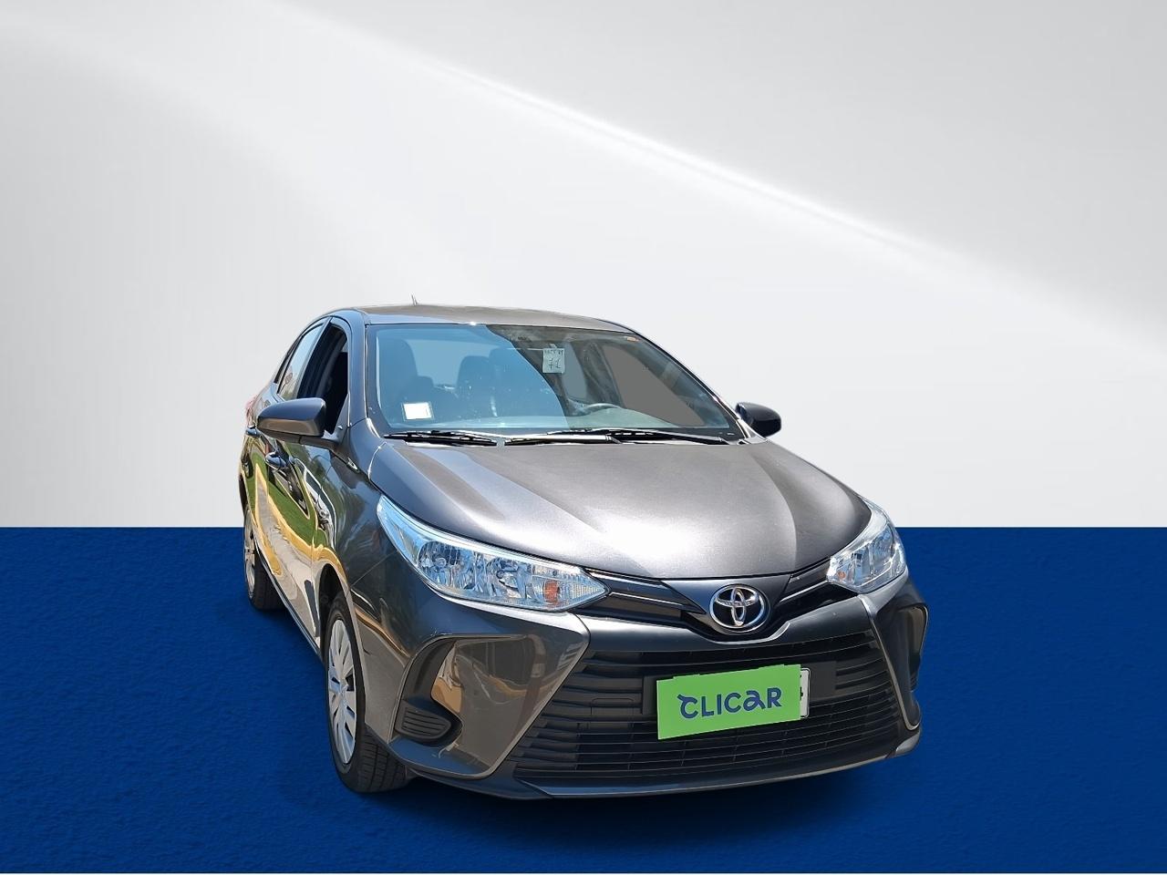 Automovil Toyota Yaris