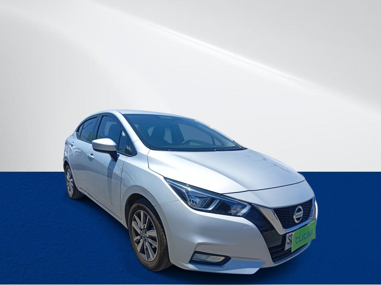 Automovil Nissan Versa