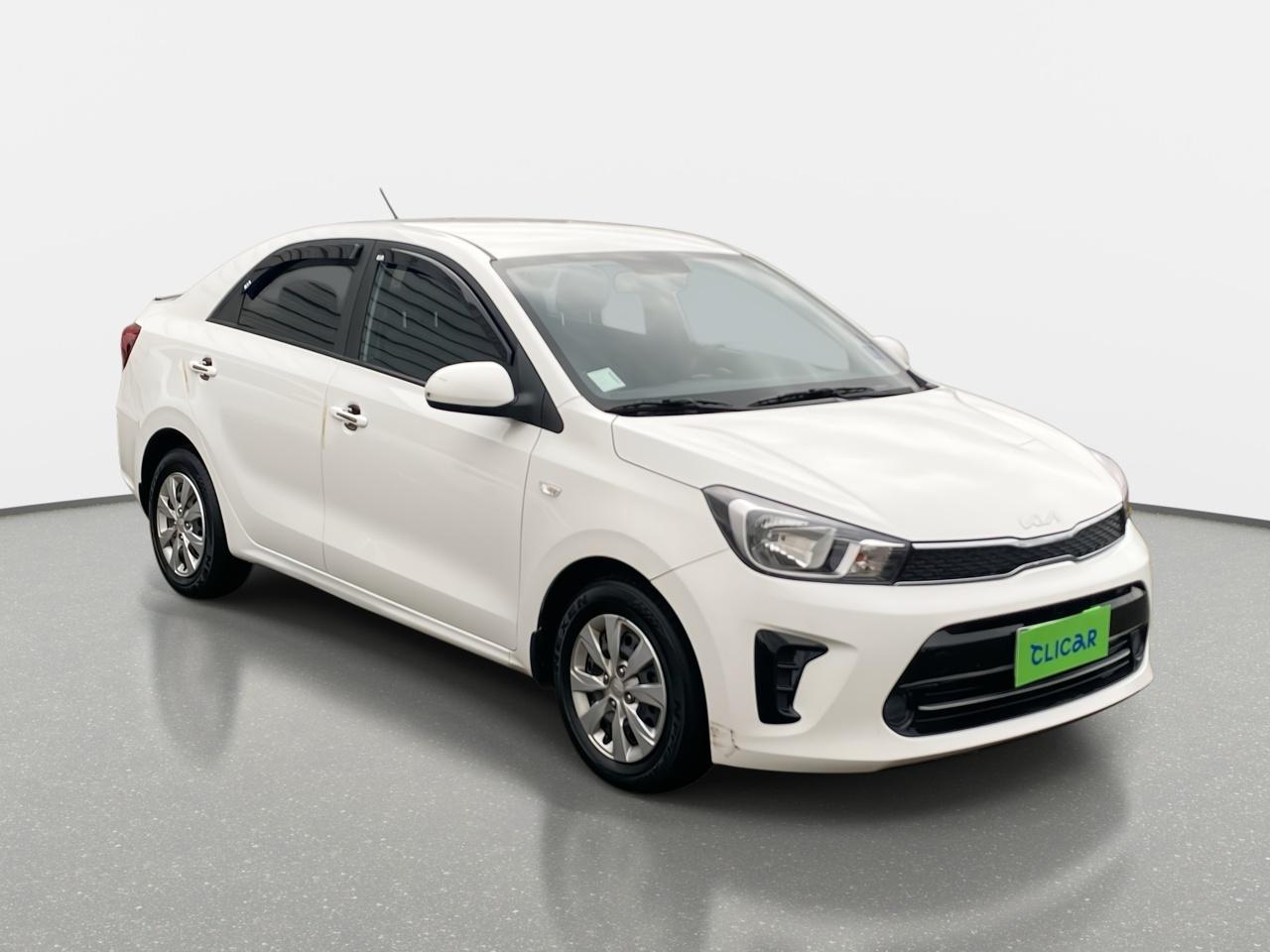 Automovil Kia Soluto