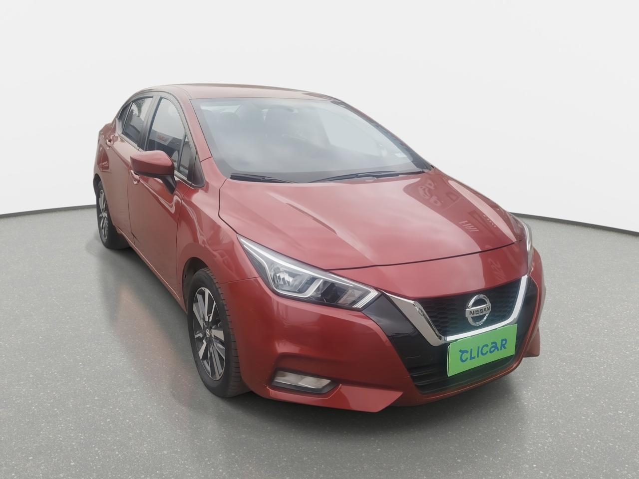 Automovil Nissan Versa