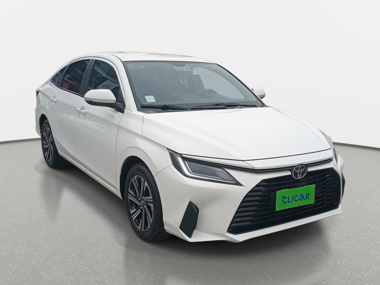 Automovil Toyota Yaris