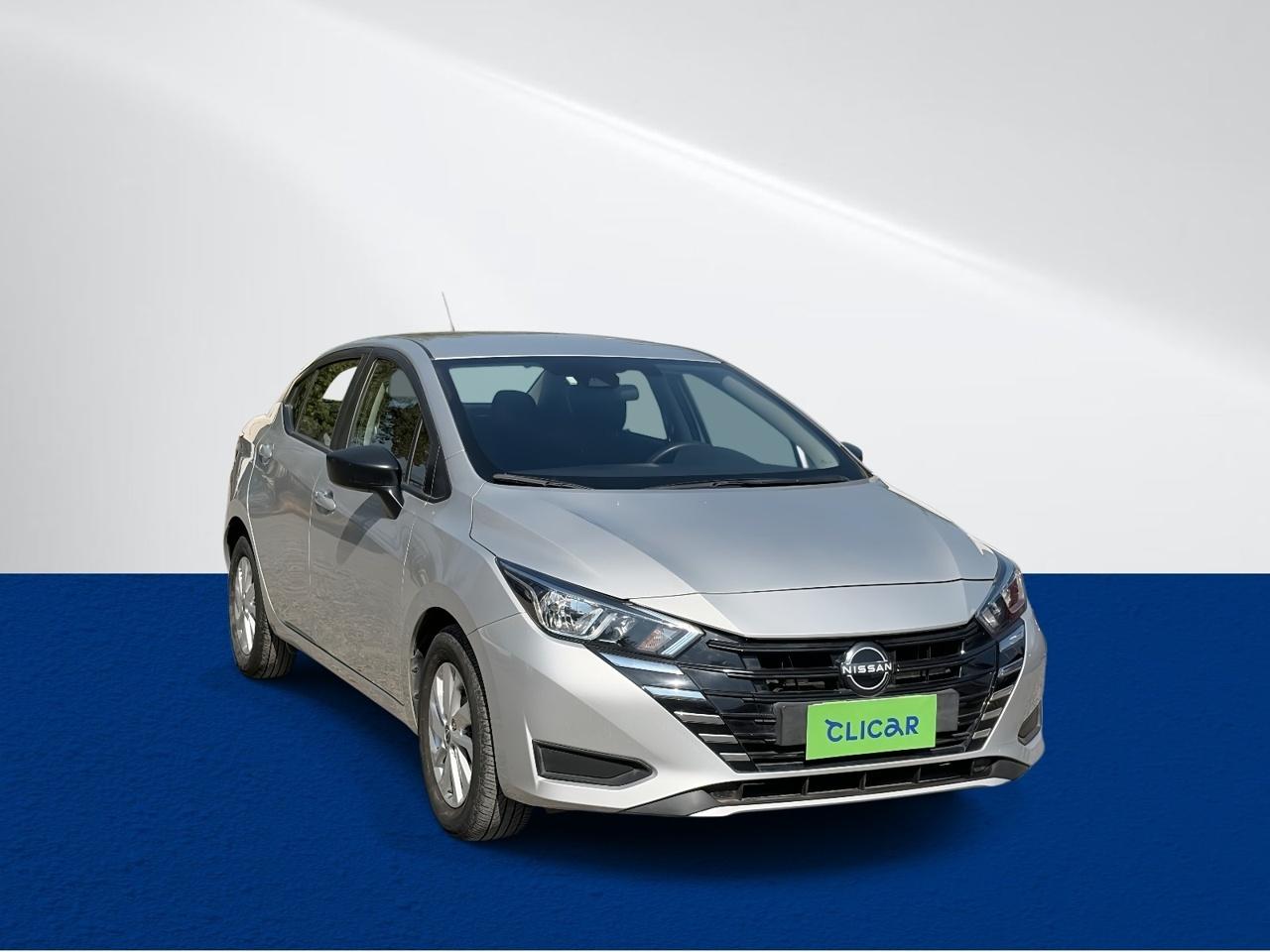 Automovil Nissan Versa