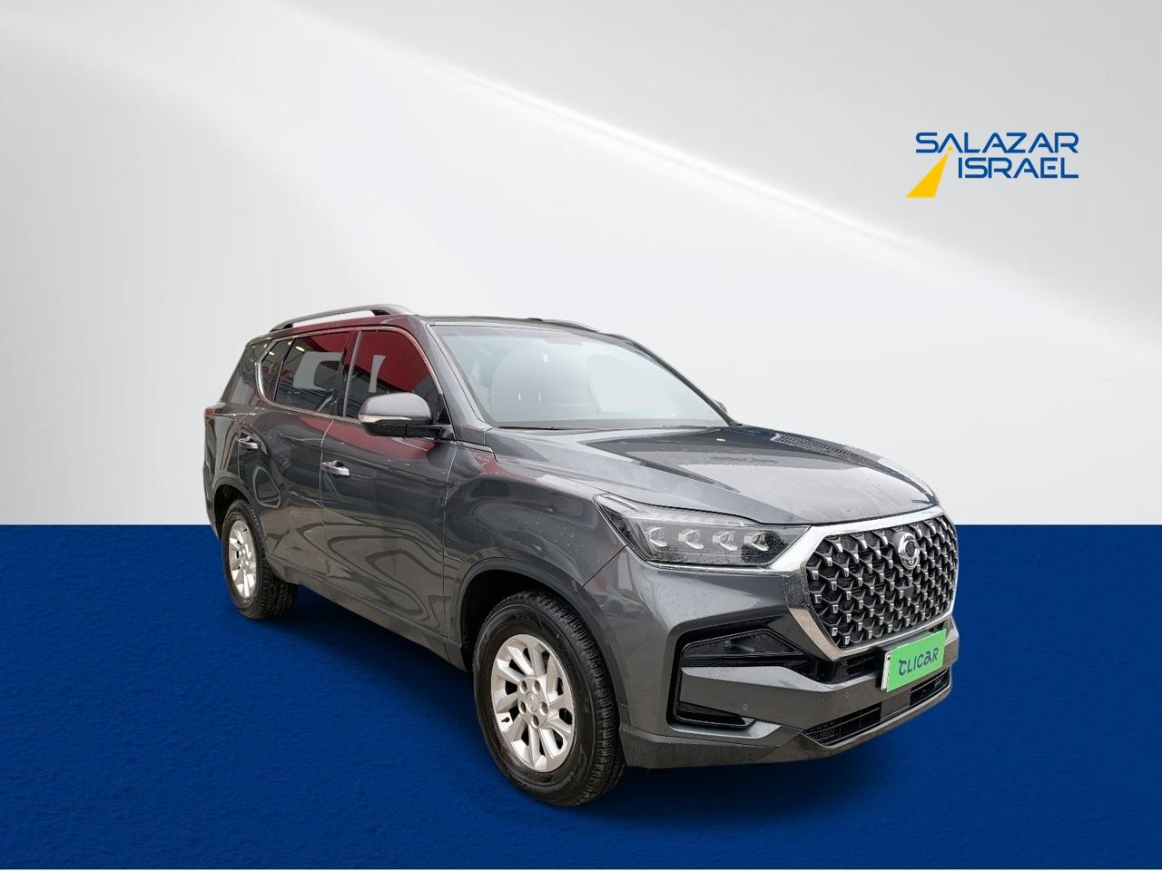 Station Wagon Ssangyong New Rexton
