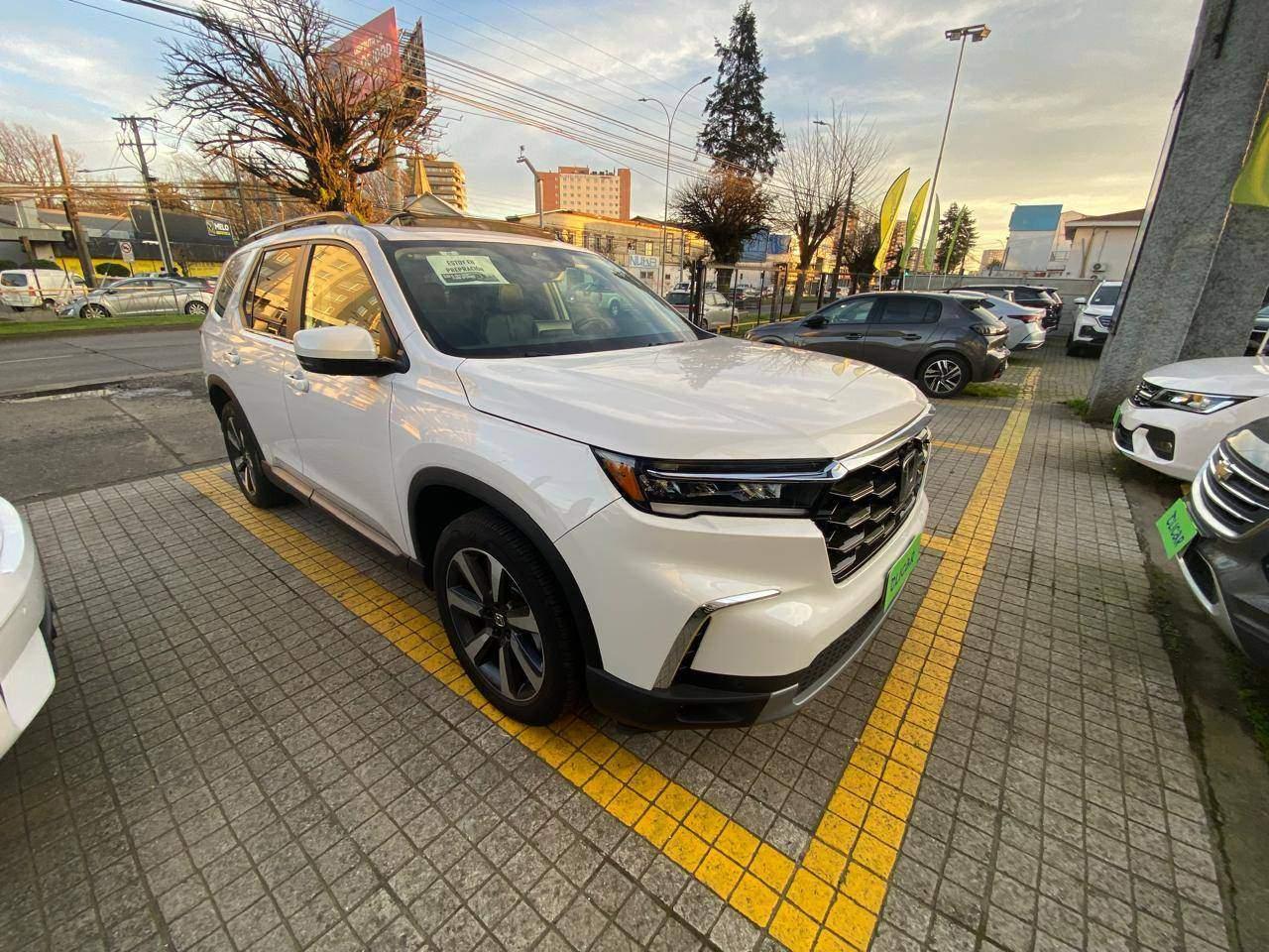 Station Wagon Honda New Pilot