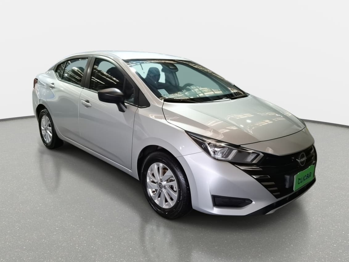 Automovil Nissan Versa