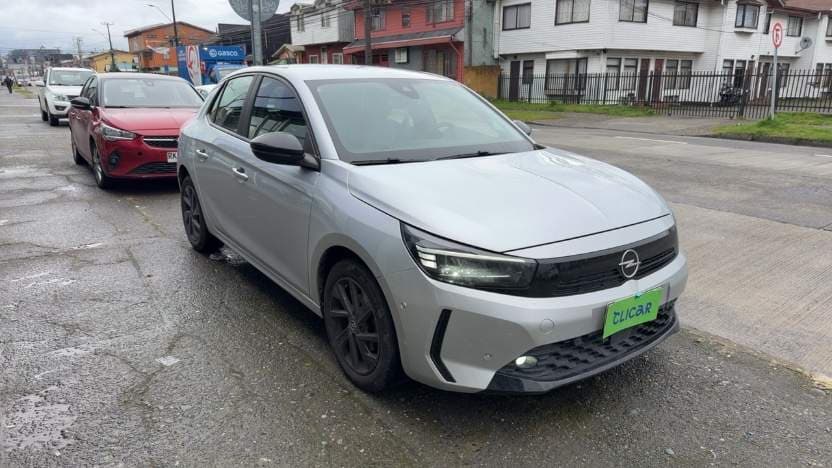 Automovil Opel Corsa