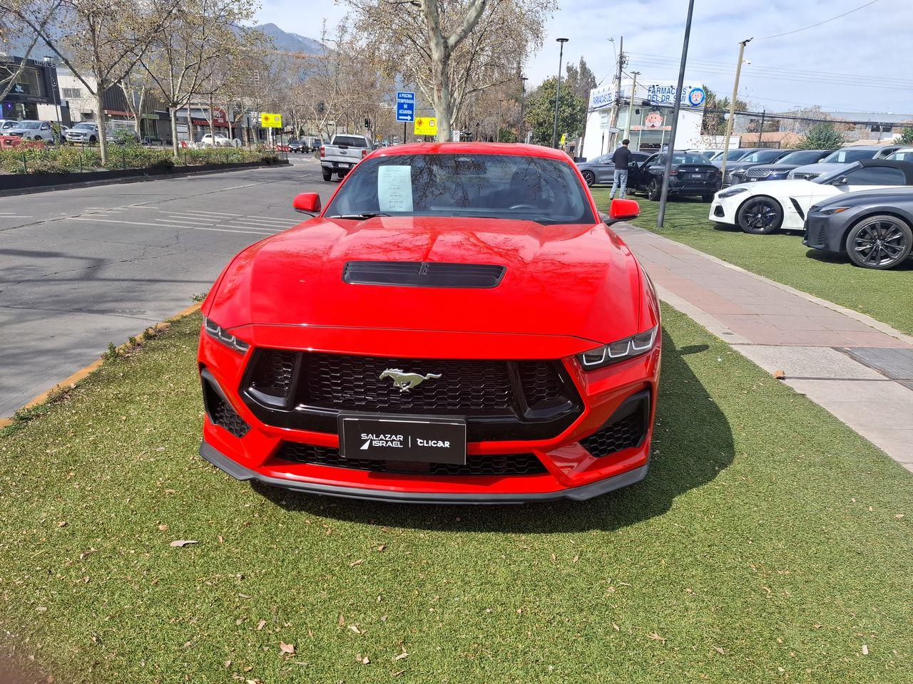 Automovil Ford Mustang