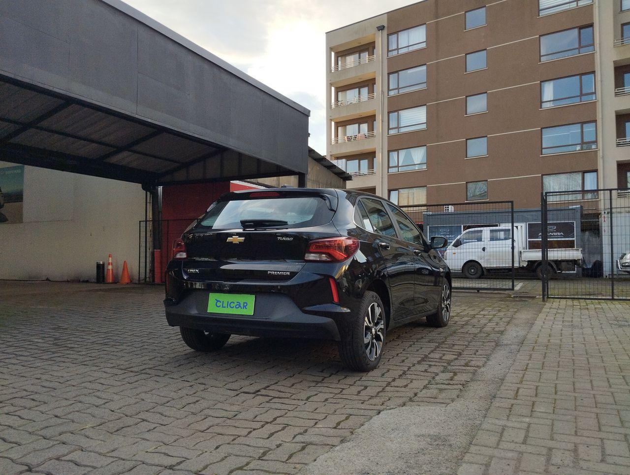 Automovil Chevrolet Onix Turbo